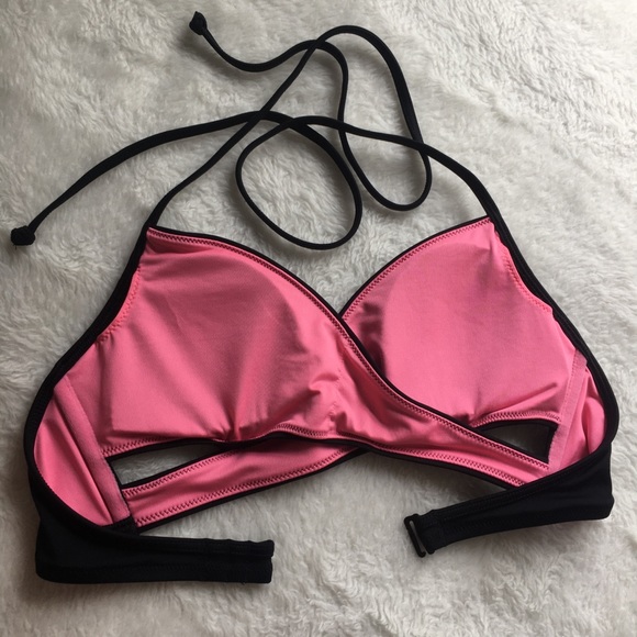 VICTORIA’S SECRET PINK BIKINI TOP - Picture 3 of 4
